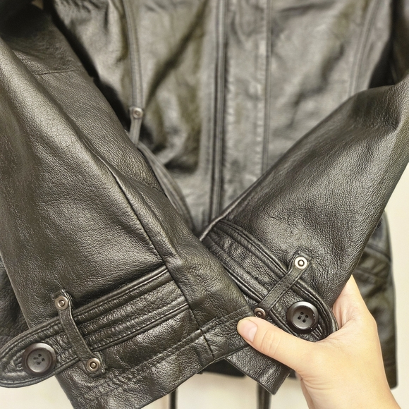 90s Vintage Black Leather Genuine Leather Jacket - Picture 4 of 10